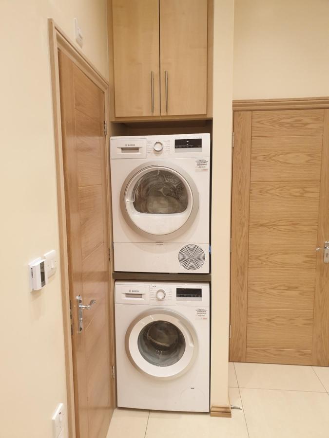 London Luxury Apartments 4 Min Walk From Ilford Station, With Free Parking Free Wifi Εξωτερικό φωτογραφία